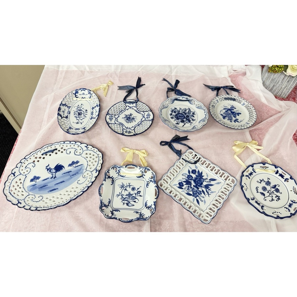 8 Piece Lillian Vernon Decorative Scalloped Porcelain Hanging plates